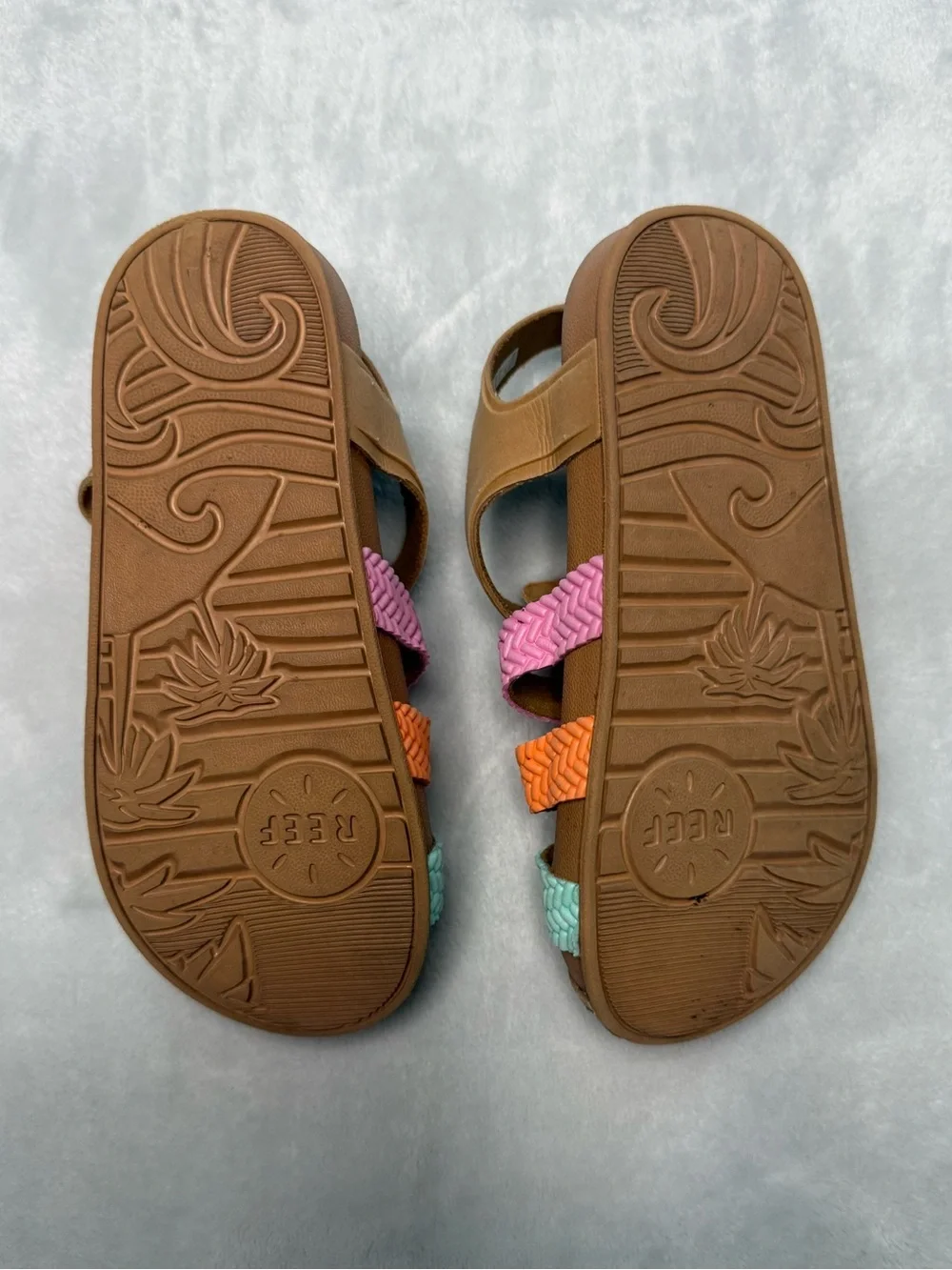 REEF Girl’s Little Water Beachy Sandals Sz 10